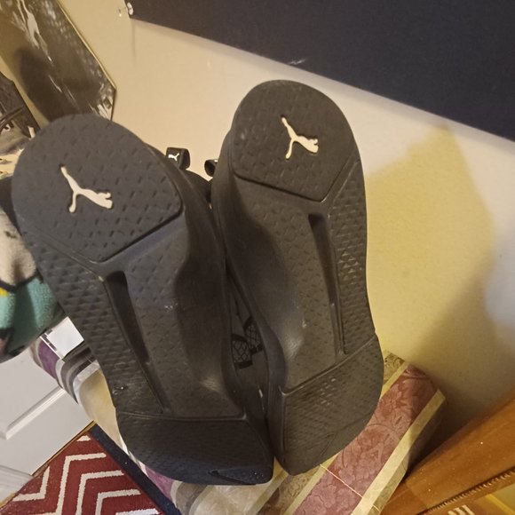 COMFY-SUPER LIGHTWEIGHT PUMAS!(mid/ankle top/booties style) - Picture 4 of 5